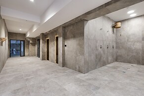 Lux Apartment Coast by Renters Prestige