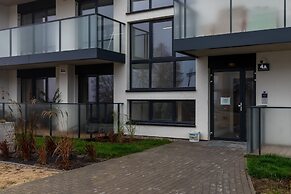 Lux Apartment Coast by Renters Prestige