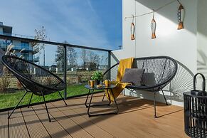 Lux Apartment Coast by Renters Prestige