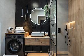 Lux Apartment Coast by Renters Prestige