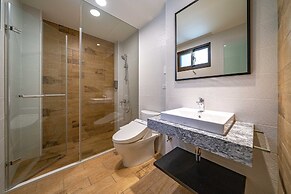 Otis Inn (Certificate No.: 2531, 2541, 2555, 2556)