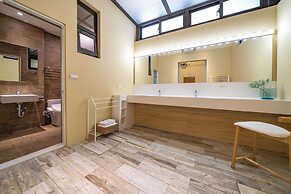 Otis Inn (Certificate No.: 2531, 2541, 2555, 2556)