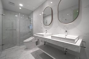 Otis Inn (Certificate No.: 2531, 2541, 2555, 2556)