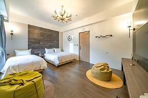 Otis Inn (Certificate No.: 2531, 2541, 2555, 2556)