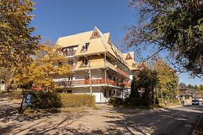 Mountain Apartment Kubińca by Renters