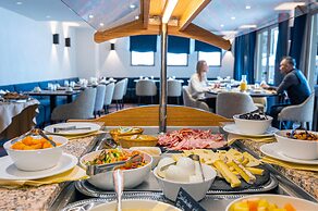 Hôtel L’Aigle du Montana by Les Etincelles