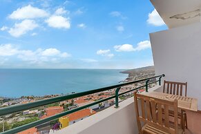 Santa Cruz Apartment