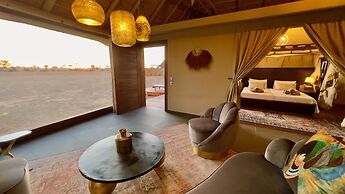 Kalahari Red Dunes Lodge l Ondili