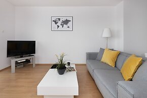 Warsaw Ursynów Apartment by Renters