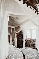 Hohenstein Lodge l Ondili