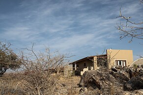 Hohenstein Lodge l Ondili