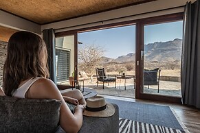 Hohenstein Lodge l Ondili