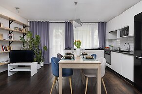 Warsaw Górnośląska Apartment by Renters