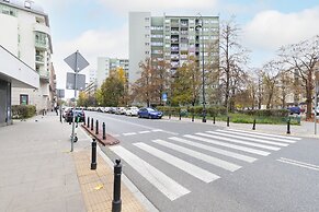 Warsaw Górnośląska Apartment by Renters