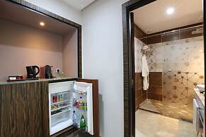 Silver Suites Hotel & Spa