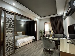 Silver Suites Hotel & Spa
