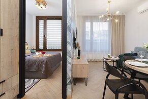 Krochmalna Apartment Warsaw by Renters