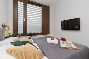 Krochmalna Apartment Warsaw by Renters