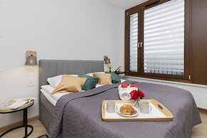 Krochmalna Apartment Warsaw by Renters