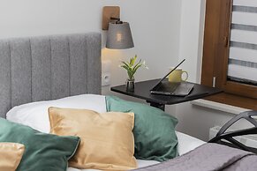 Krochmalna Apartment Warsaw by Renters