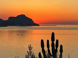 Beautiful Studio With sea View Cefalu, Sicily