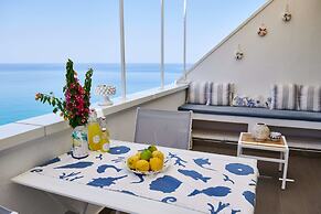 Beautiful Studio With sea View Cefalu, Sicily