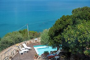 Beautiful Studio With sea View Cefalu, Sicily