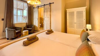 Brigadoon Boutique Guesthouse l Ondili