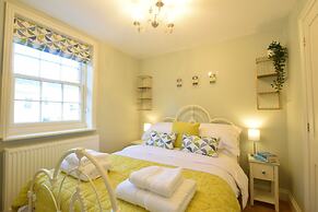 11 Crabbe Street, Aldeburgh