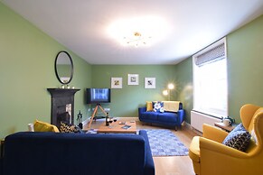 11 Crabbe Street, Aldeburgh