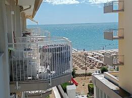 Modern Apartment Near the Beach in Jesolo, Italy