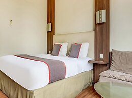 Townhouse OAK Hotel Grand Cikarang