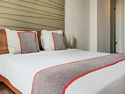 Townhouse OAK Hotel Grand Cikarang