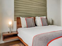 Townhouse OAK Hotel Grand Cikarang