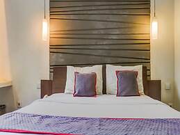 Townhouse OAK Hotel Grand Cikarang