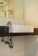 Townhouse OAK Hotel Grand Cikarang