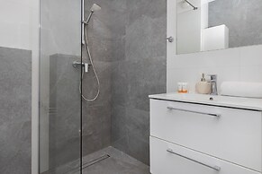 Gdańsk Apartment Grudziądzka by Renters