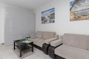 Gdańsk Apartment Grudziądzka by Renters
