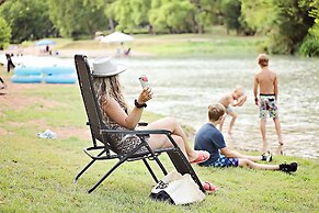 Son's River Ranch Glamping Cabin 16