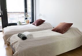 2ndhomes 2BR Center Apartment w Balcony