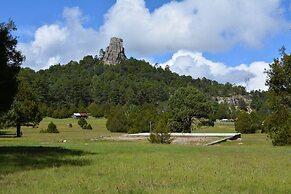 Hotel Parque La Piramide