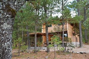 Hotel Parque La Piramide