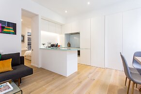 2 Bed 2 Bath Apartment Off Regent Street
