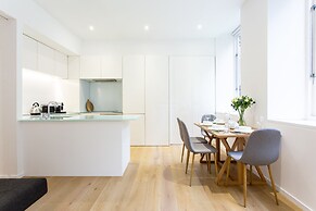 2 Bed 2 Bath Apartment Off Regent Street