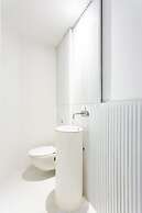 2 Bed 2 Bath Apartment Off Regent Street