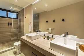 Villa Horacio by Kukun