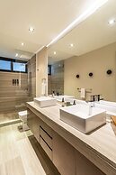 Villa Horacio by Kukun