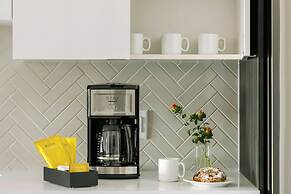 Sonder by Marriott Bonvoy Ovation Apartments Avenue of the Arts