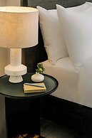 Sonder by Marriott Bonvoy Ovation Apartments Avenue of the Arts