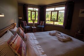 Fleur Lodge